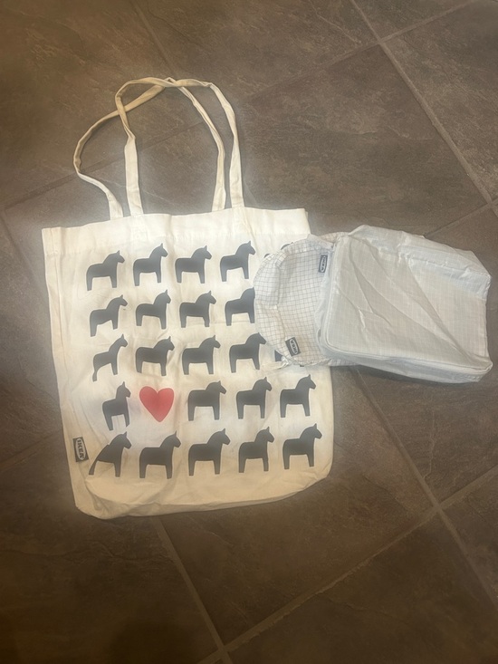 IKEA Handbags - IKEA Hasthage Dala Horse Heart Canvas Shopping tote w 2 Packing Cubes